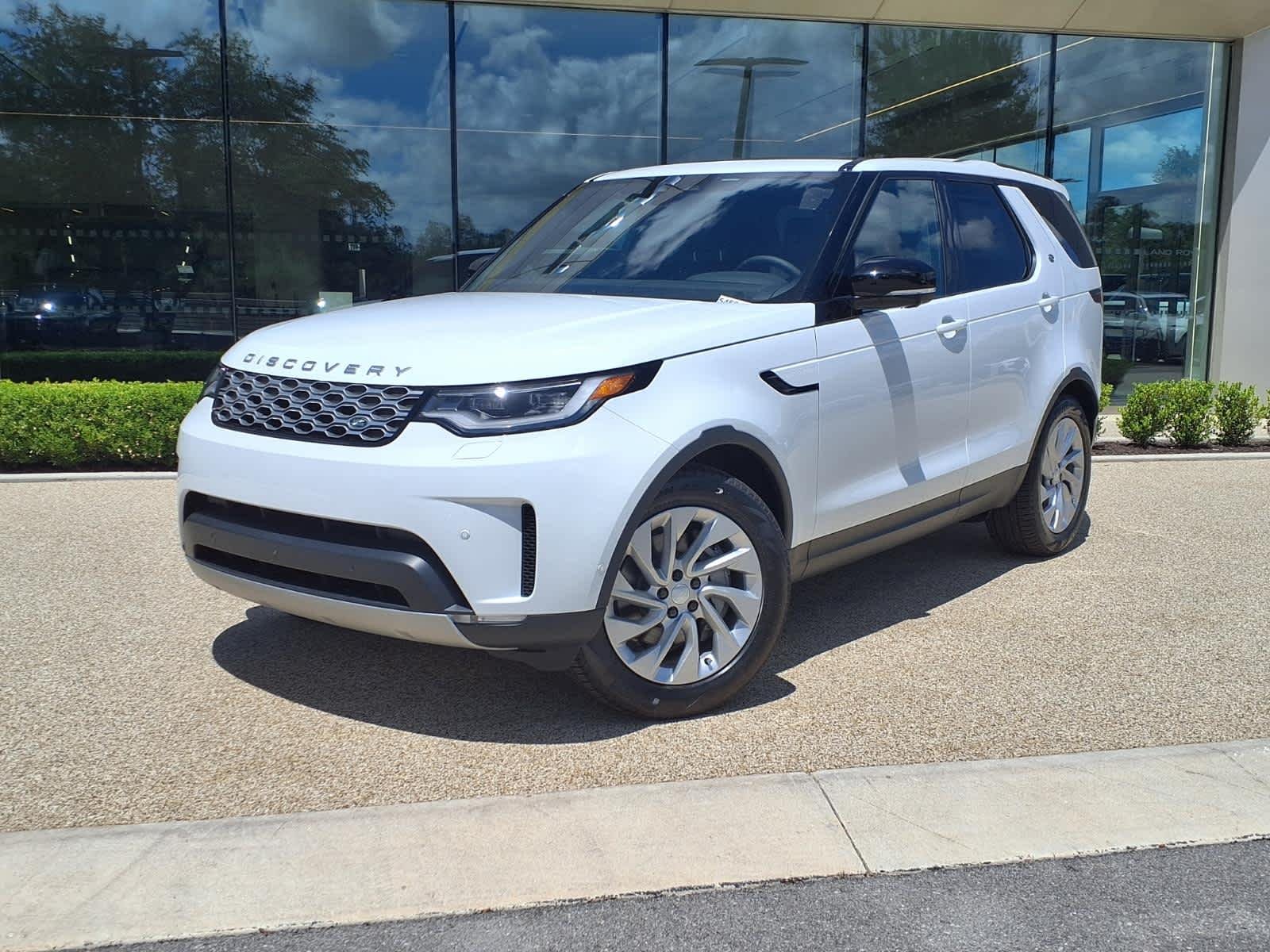 2026 Land Rover Discovery S
