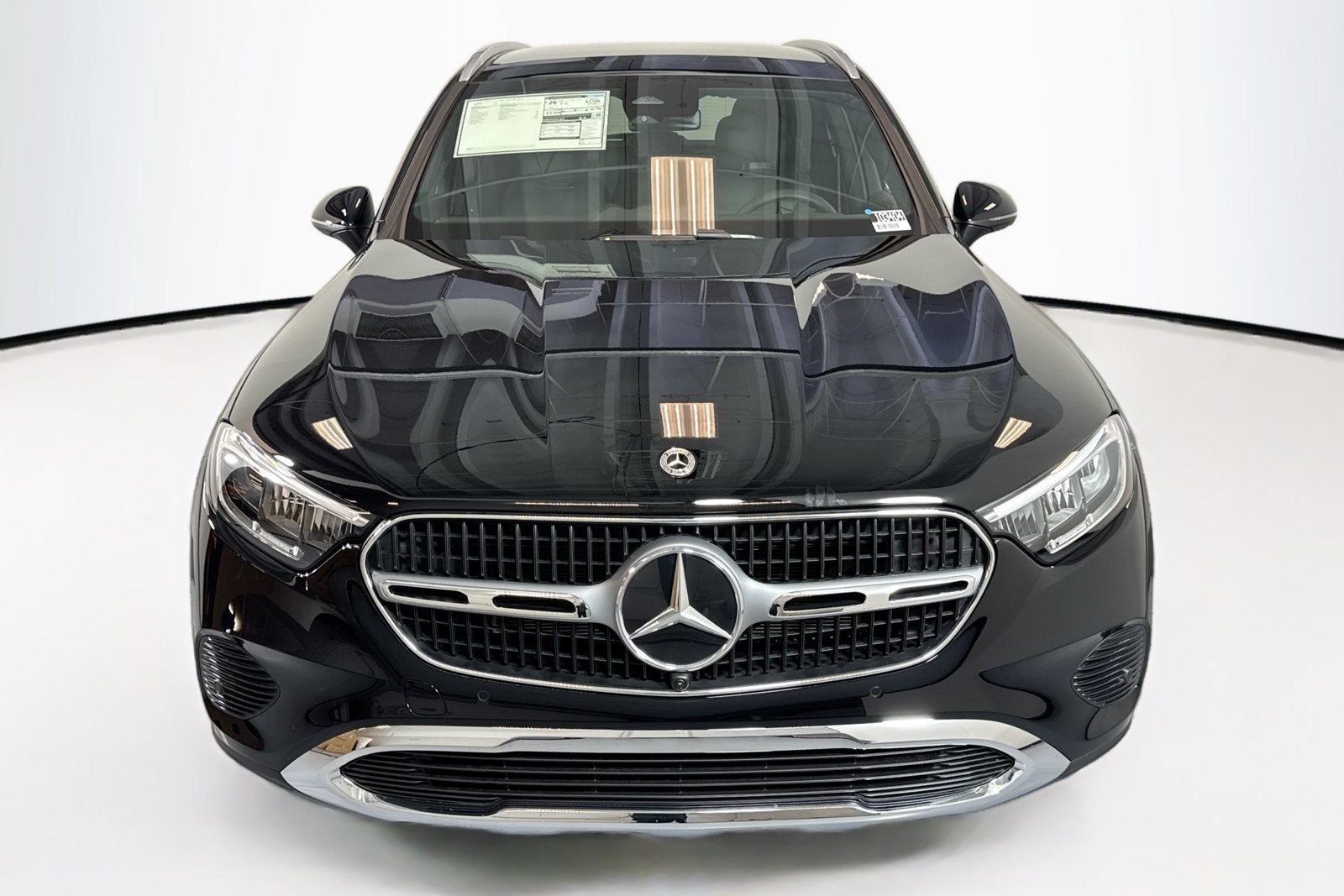 New 2026 Black Mercedes-Benz GLC 300 image 2