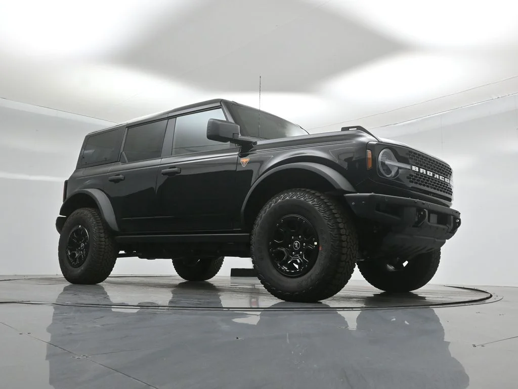 New 2026 Shadow Black Ford Badlands image 3