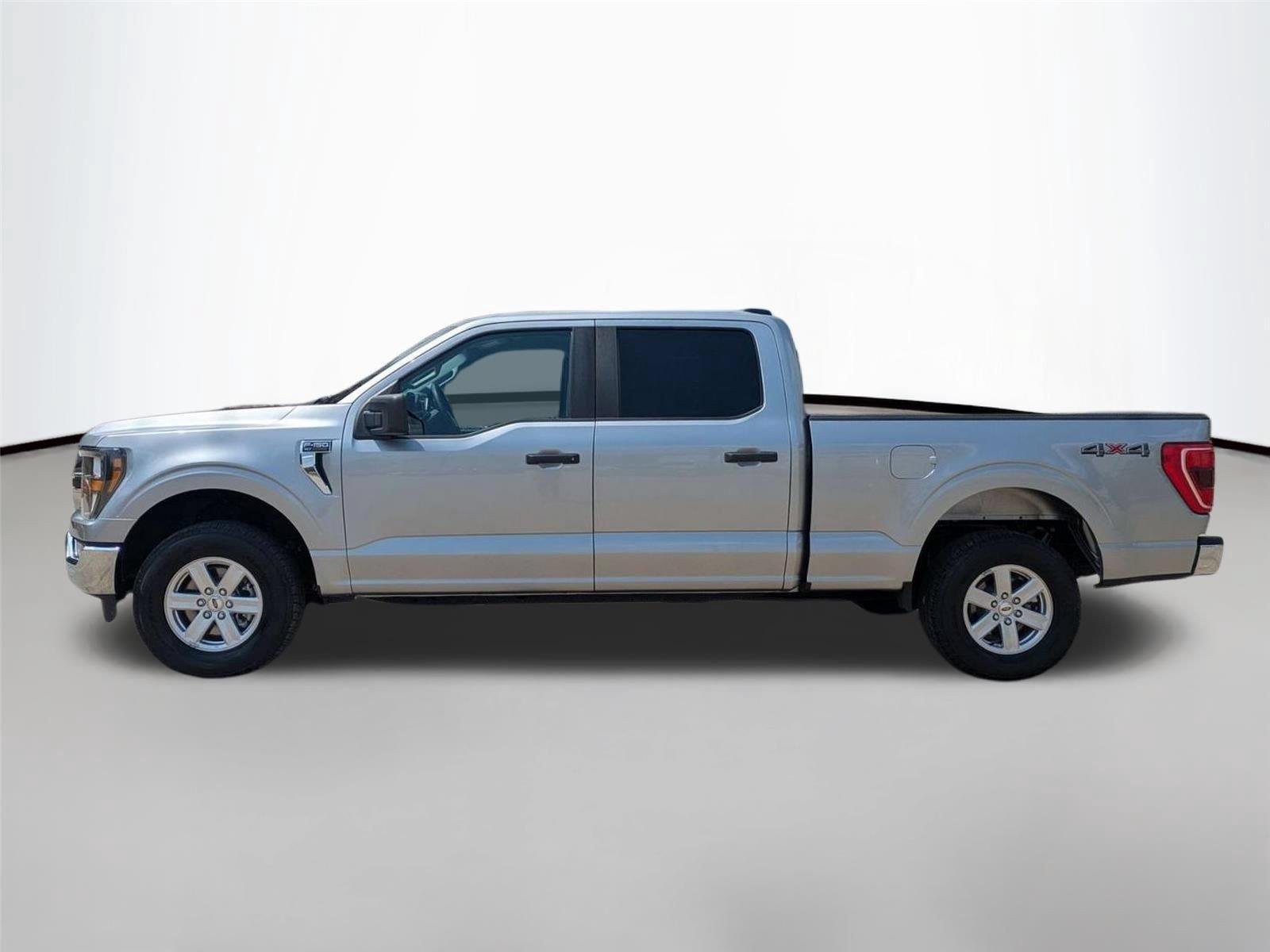 Used 2023 Iconic Silver Metallic Ford XLT image 8