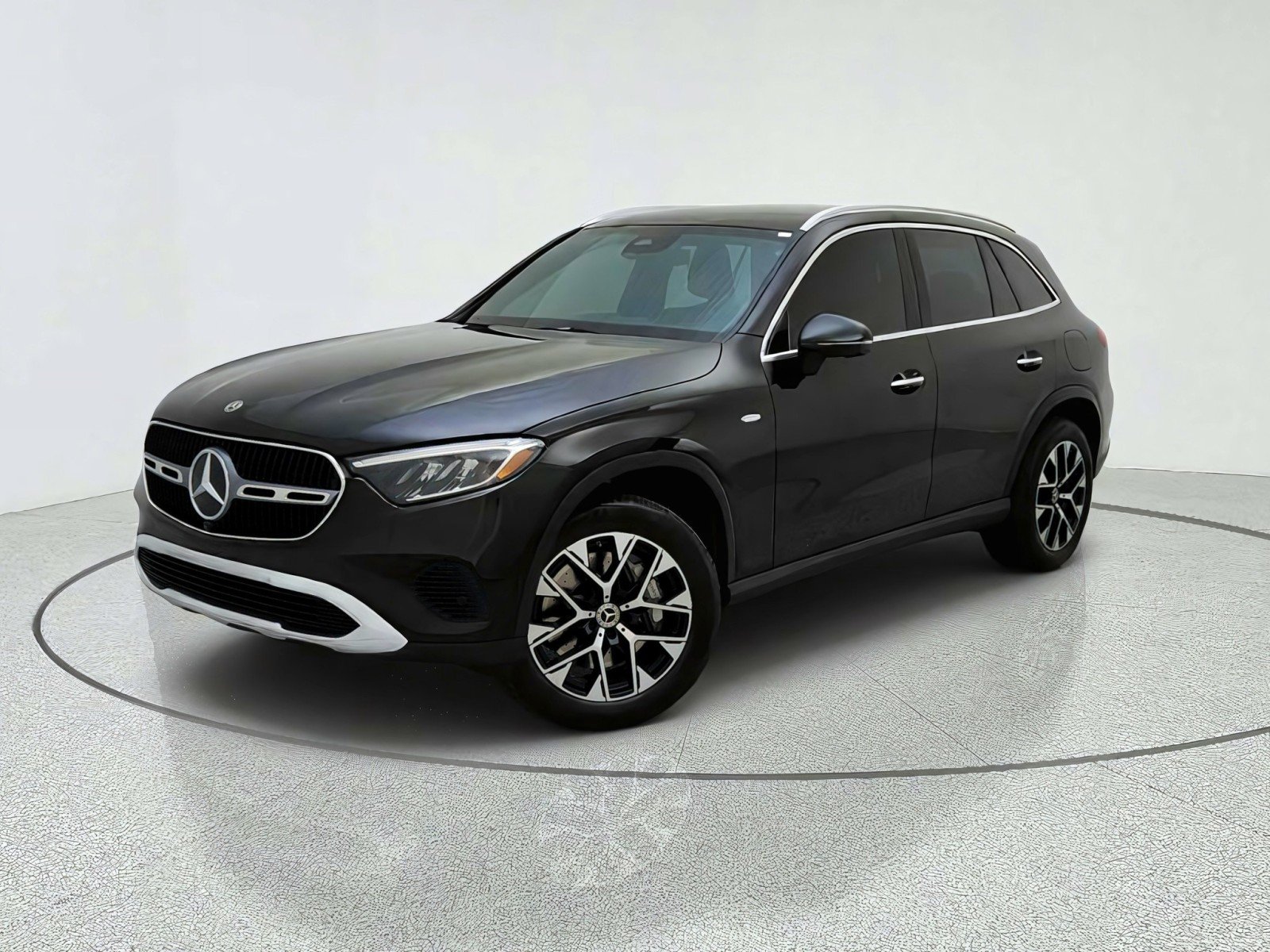 2025 Mercedes-Benz GLC