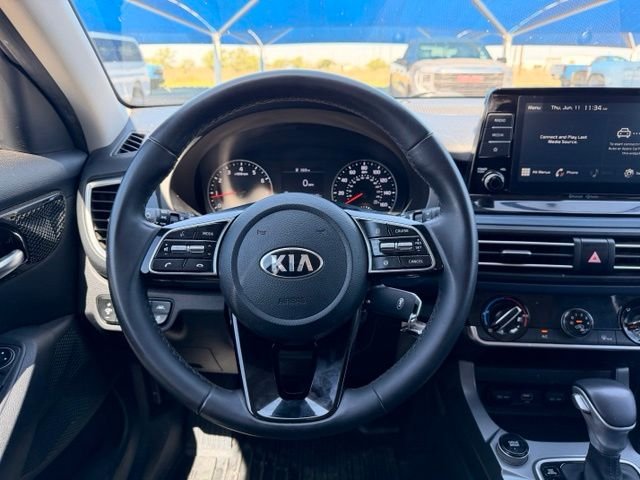 Used 2021 Gray Kia S image 17