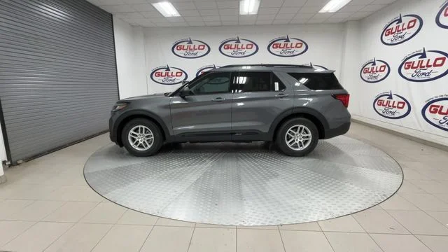 New 2026 Carbonized Gray Metallic Ford Active image 6