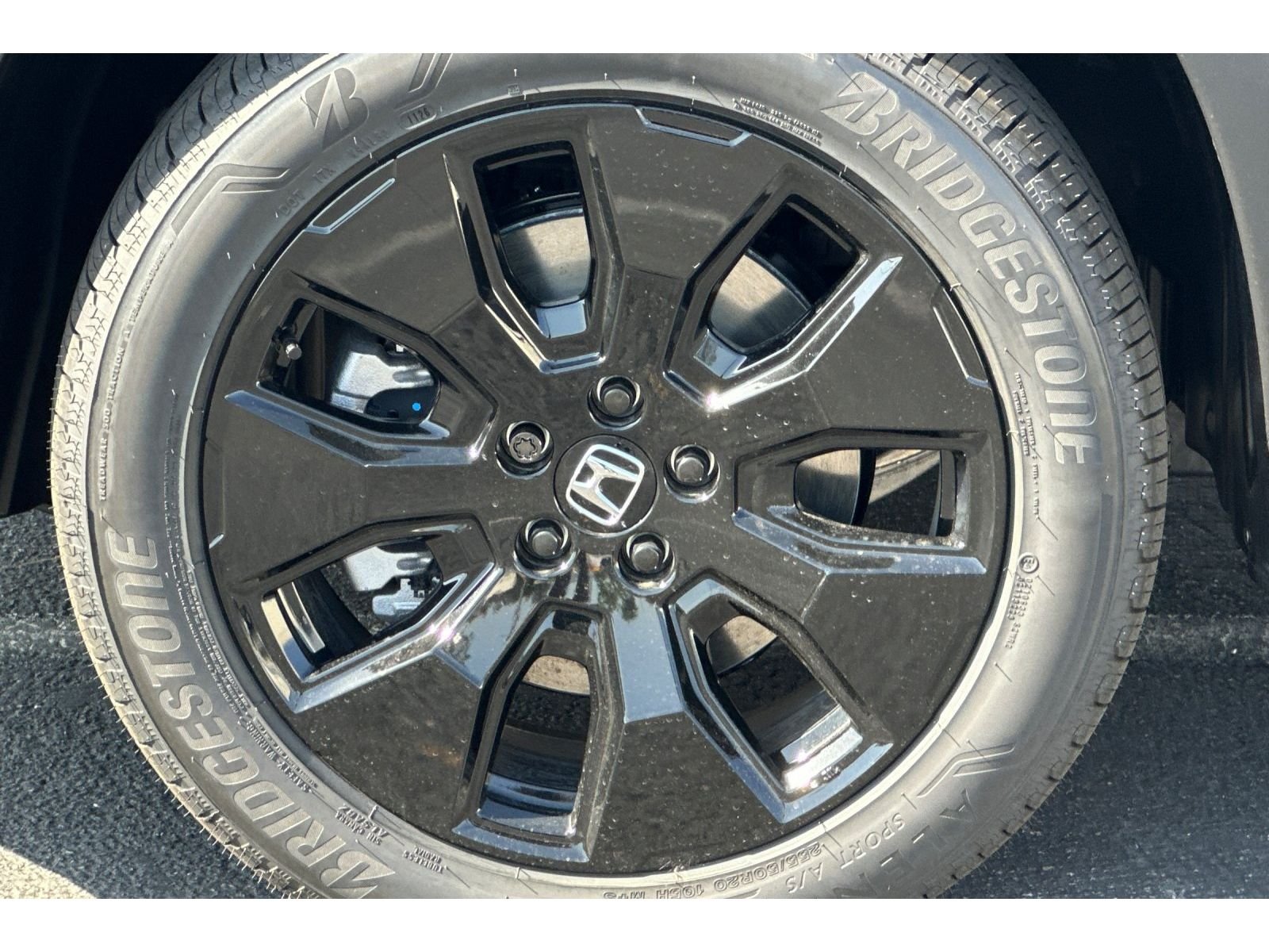 New 2026 Sonic Gray Pearl Honda Black Edition image 31