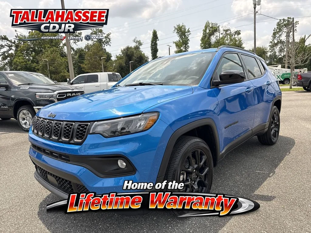 New 2026 Hydro Blue Pearl-Coat Exterior Paint Jeep Latitude image 8