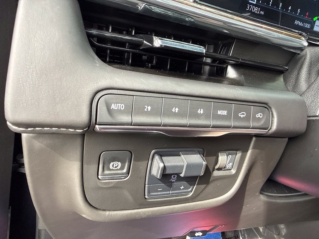 Used 2024 Galactic Gray Metallic Cadillac Sport Platinum image 77