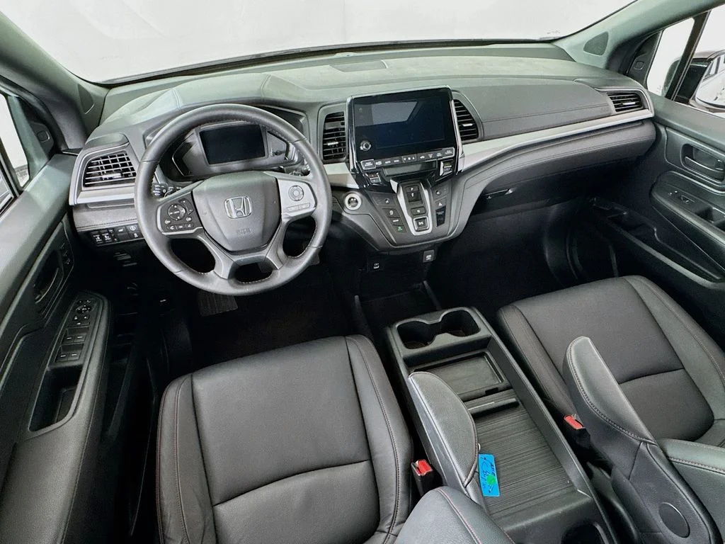 Used 2024  Honda Sport image 20