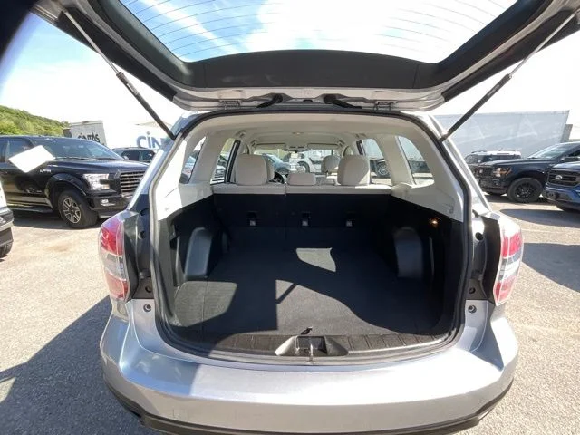 Used 2015 Silver Subaru 2.5i image 14