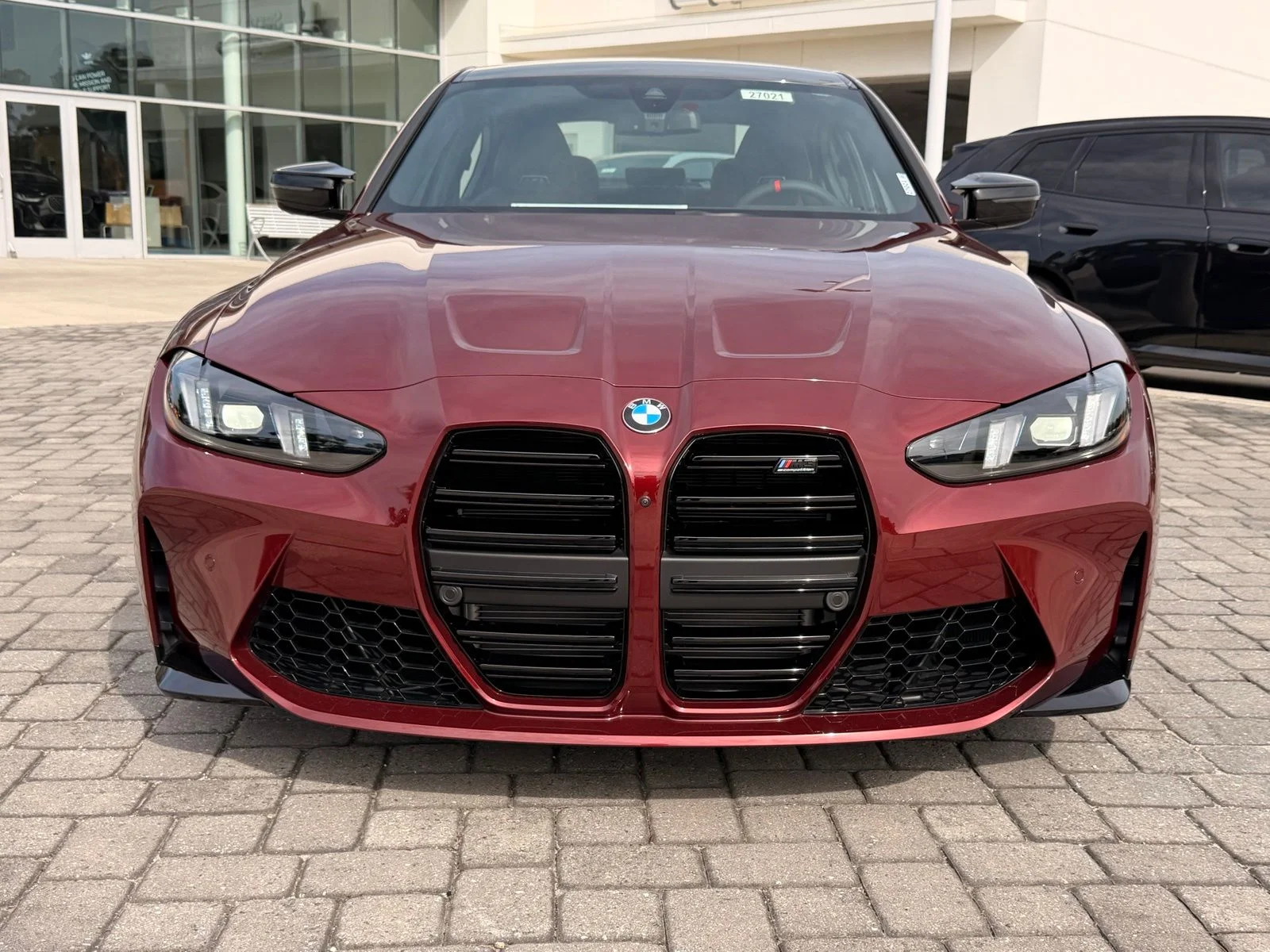 New 2027 Aventurin Red Metallic BMW Competition image 5