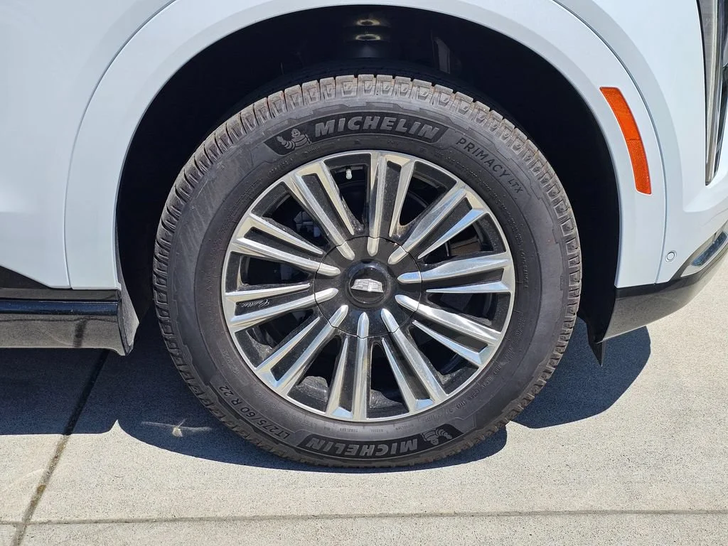 New 2026 Vibrant White Tricoat Cadillac Luxury image 9