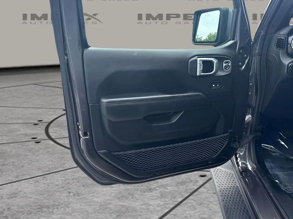 Used 2020 Gray Jeep Unlimited Sahara Altitude image 17