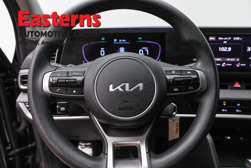 Used 2024 Black Kia LX image 10