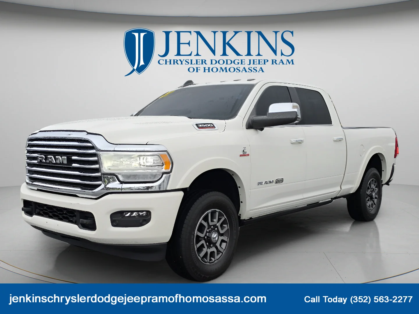 Used 2022 Pearl White Ram Longhorn image 11