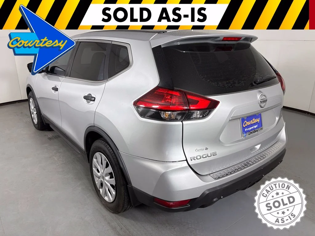 Used 2017 Silver Nissan S image 6