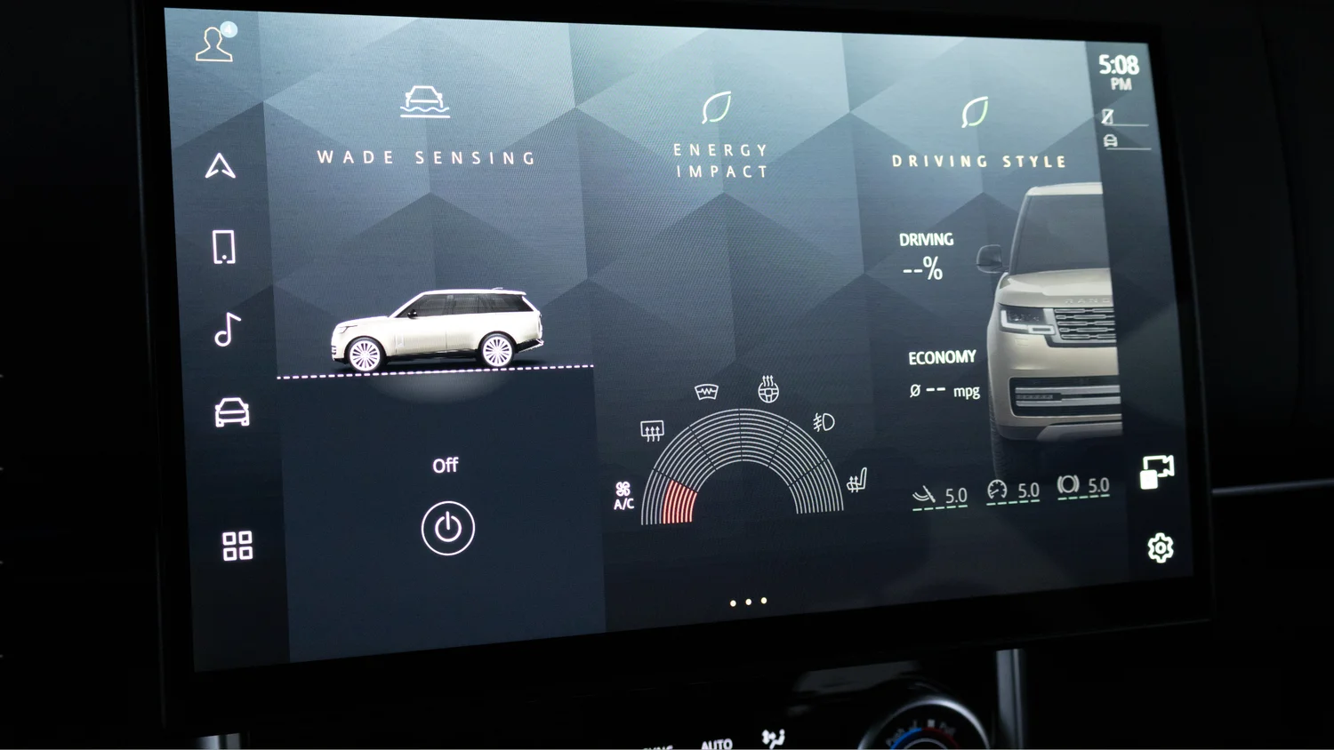 Used 2023 Blue Land Rover SE image 19