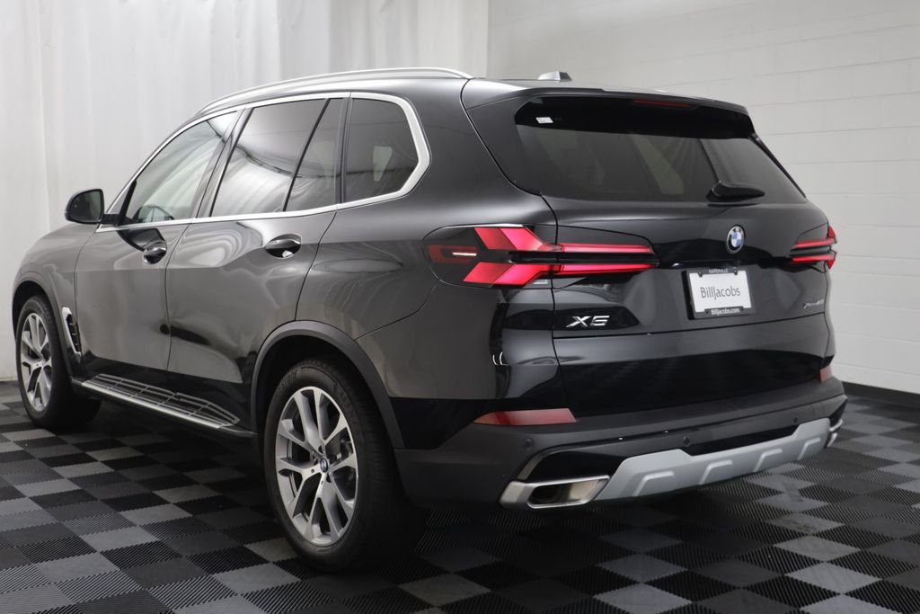 Certified Used 2026 Black Sapphire Metallic BMW xDrive40i image 14