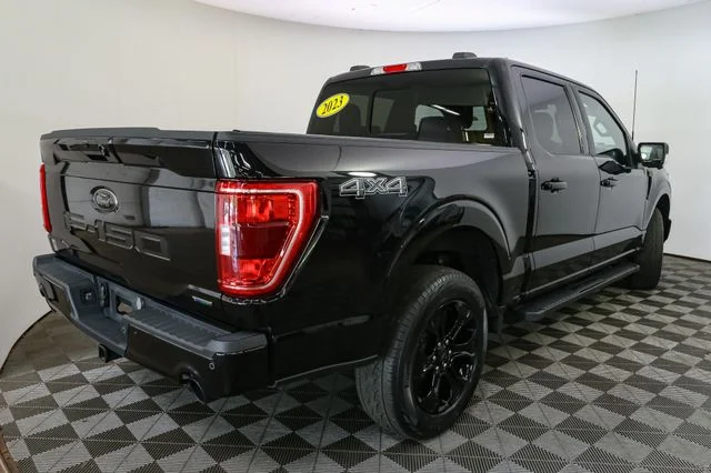 Used 2023 Black Ford XLT image 12