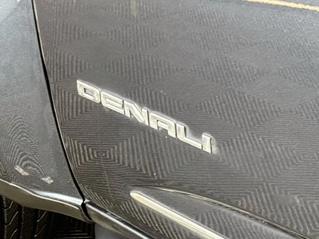 Used 2019 Blue GMC Denali image 24