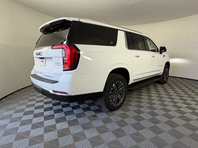 2026 GMC Yukon XL Elevation - Photo 6