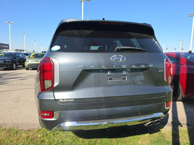 Used 2020 Gray Hyundai Limited image 3
