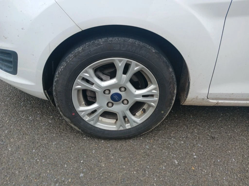 Used 2016  Ford SE image 13