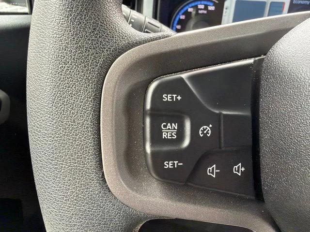 Used 2023 Silver Ford Base image 25