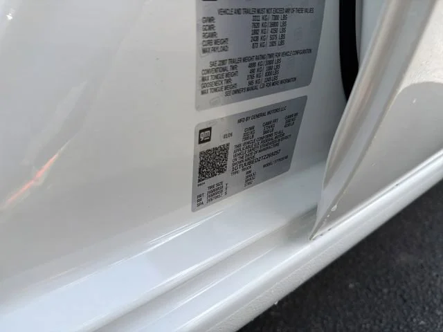 New 2026 Summit White GMC SLE image 35