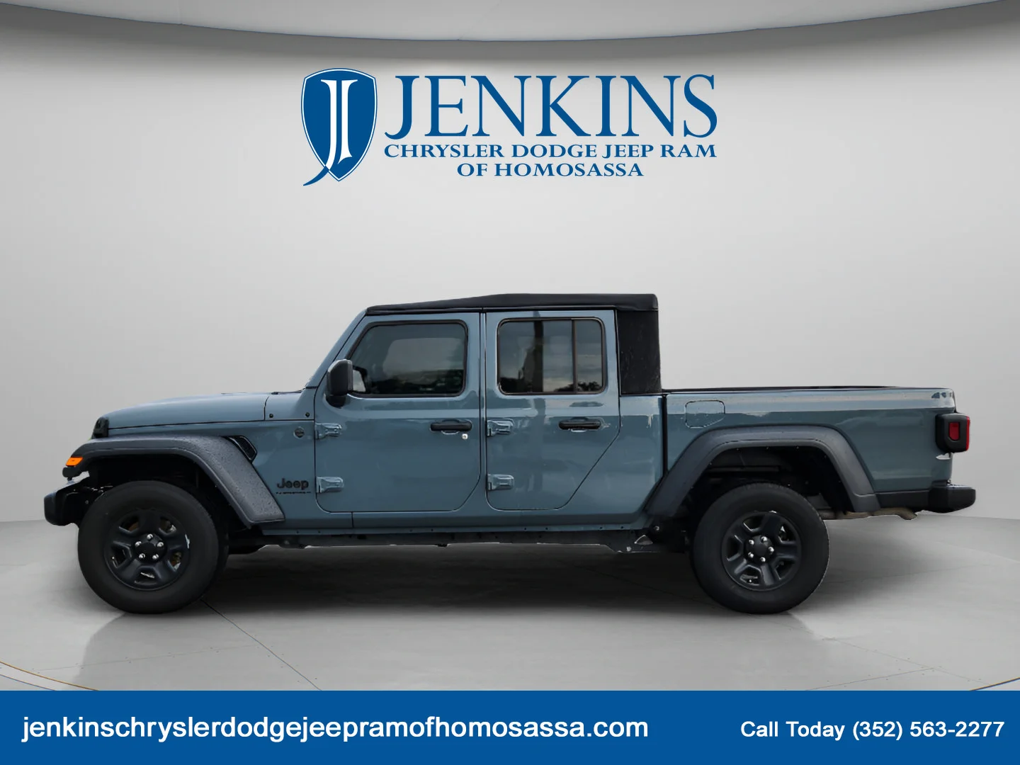 Used 2024 Anvil Clear Coat Jeep Sport image 9