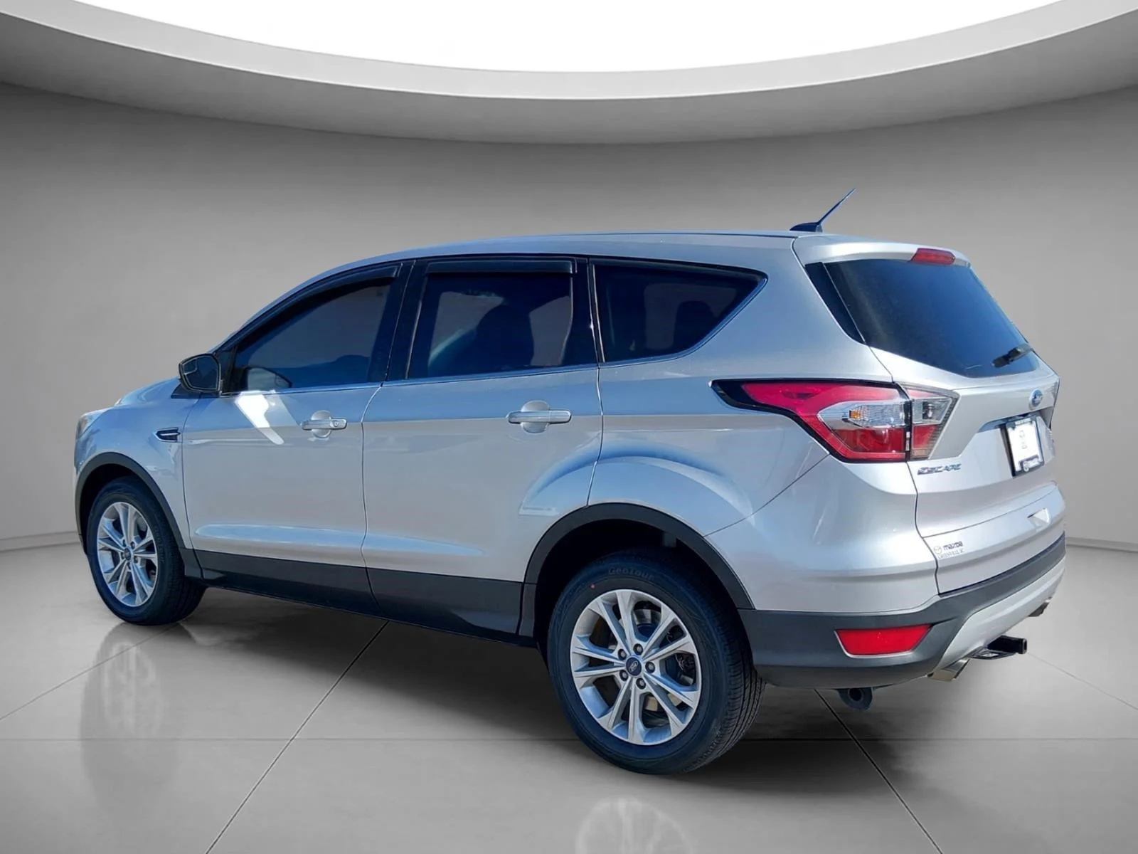 Used 2017 Ingot Silver Ford SE image 3