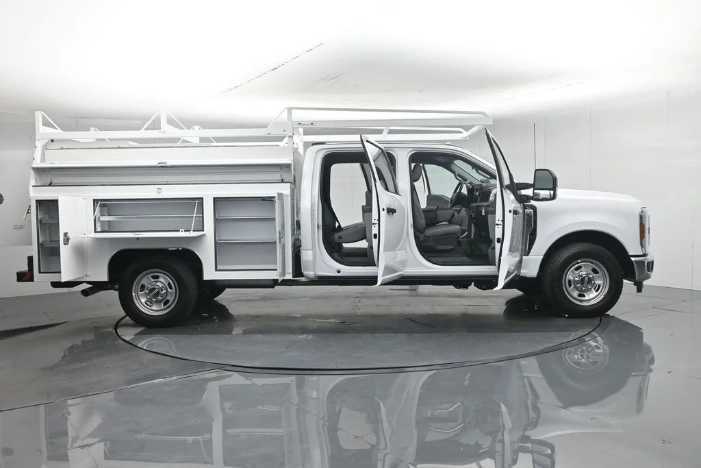 New 2026 Oxford White Ford XL image 39