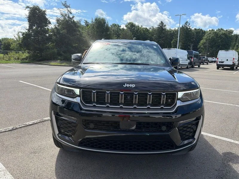 Used 2026 Black Jeep Summit image 8