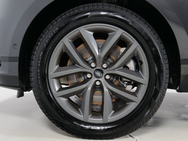 Certified Used 2026 Carpathian Gray Premium Metallic Land Rover Dynamic SE image 9