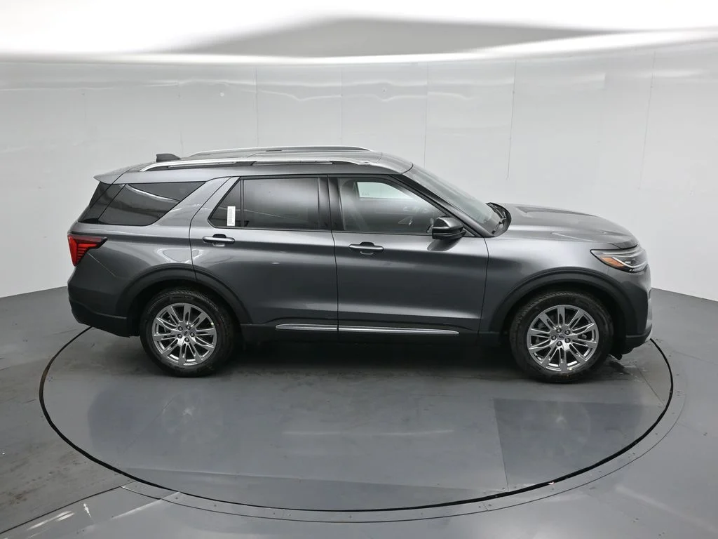 New 2026 Carbonized Gray Metallic Ford Platinum image 39