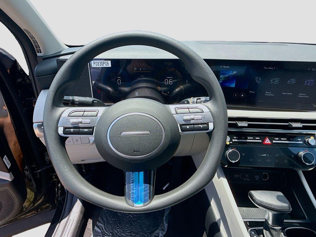 New 2026 Phantom Black Hyundai SEL FWD image 8