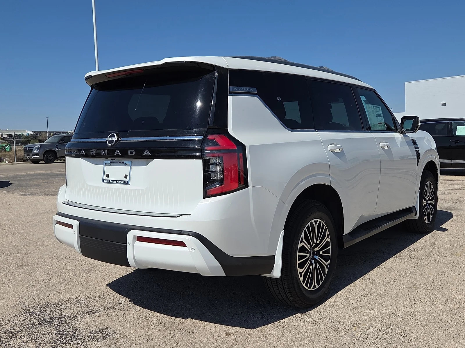 New 2027 QAC Aspen Whit Nissan SL 4x2 image 4