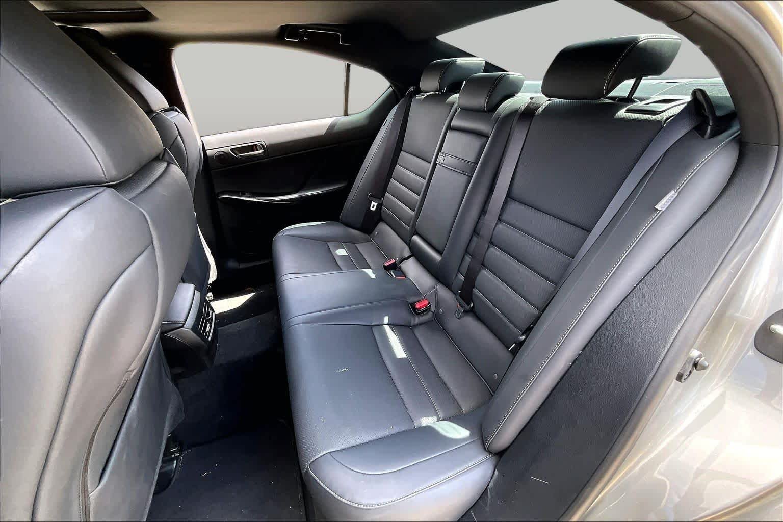 Used 2023 Atomic Silver Lexus F SPORT image 18