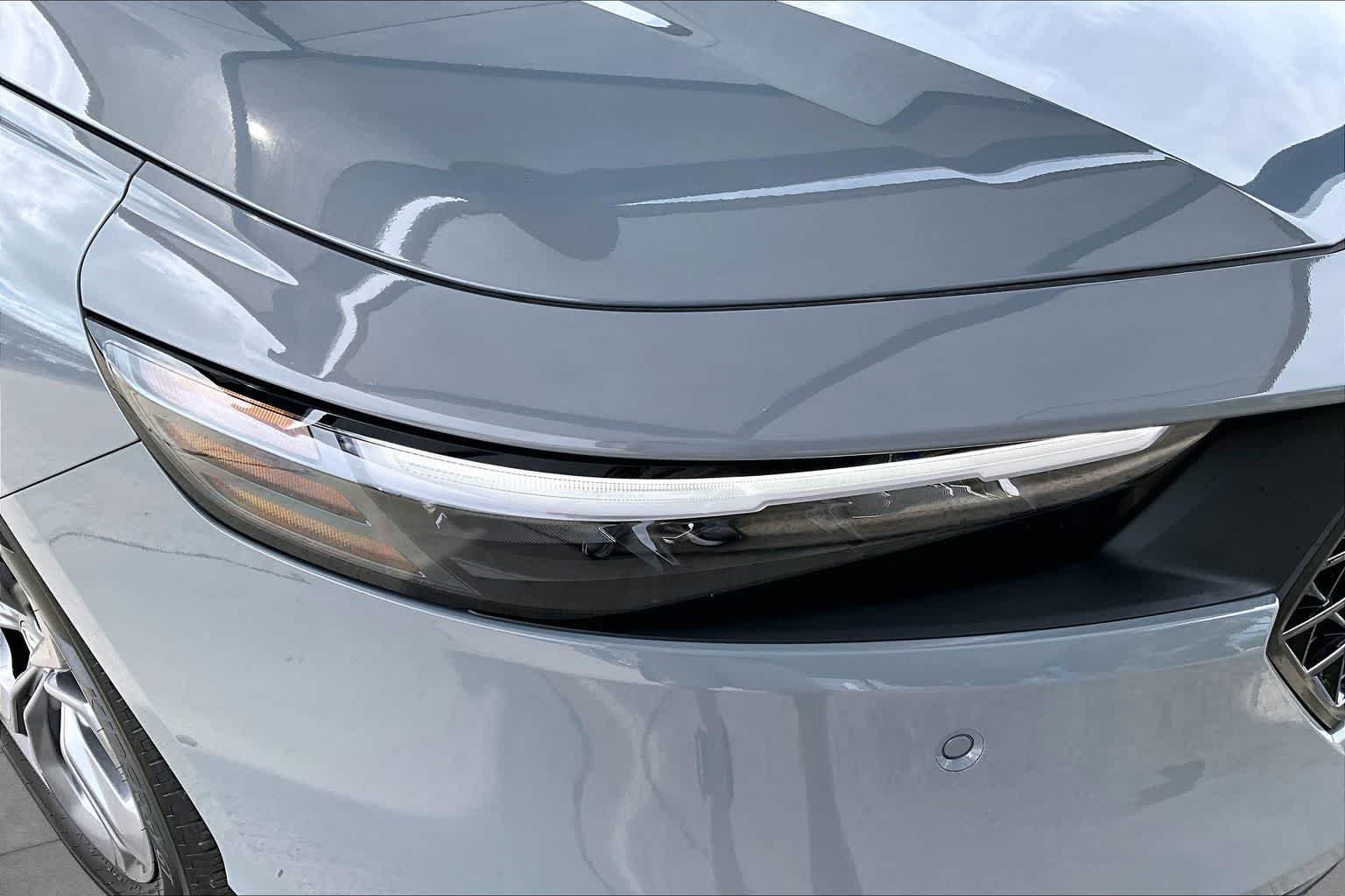 New 2026 Urban Gray Pearl Honda EX-L image 13