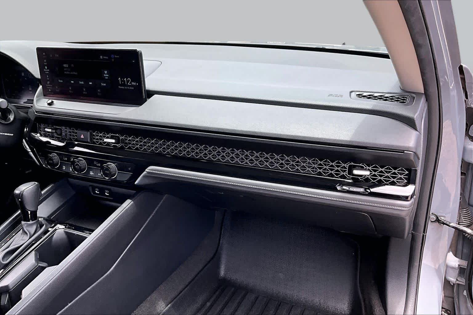 Used 2024 Urban Gray Pearl Honda EX-L image 19