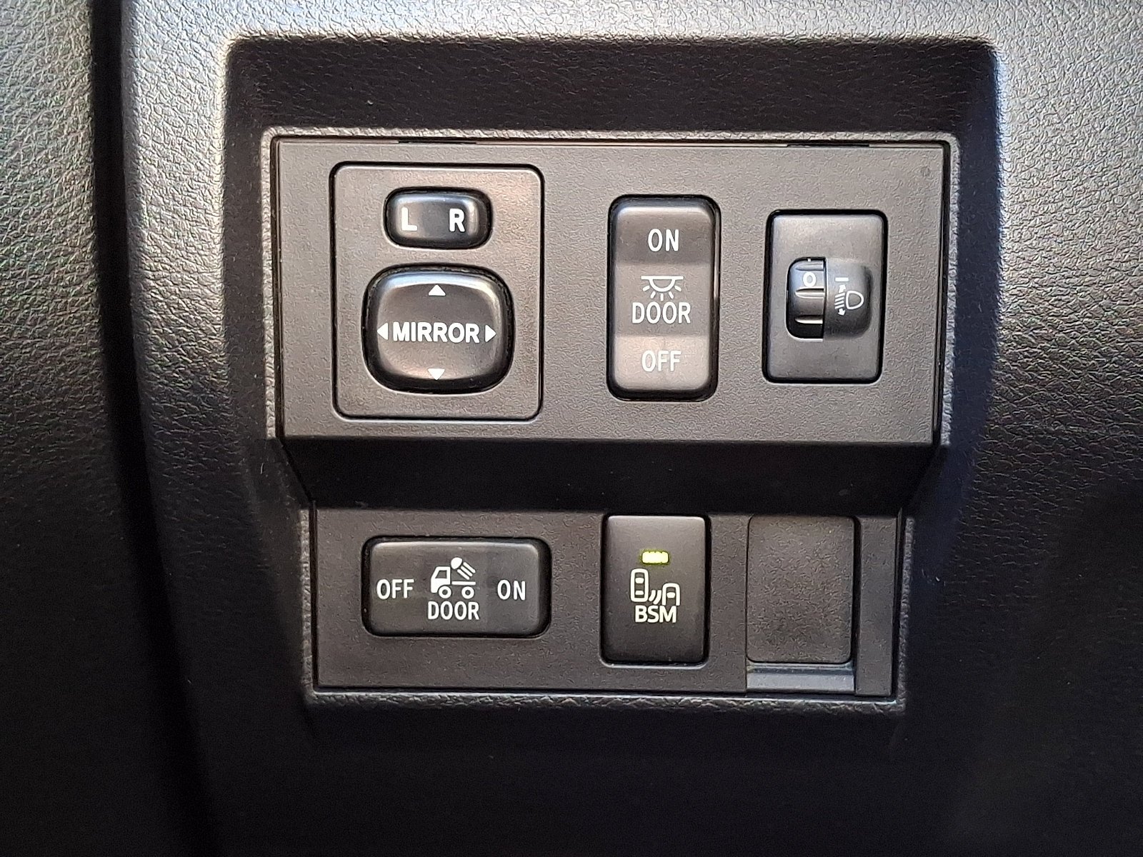 Used 2017 Black Toyota SR5 image 26