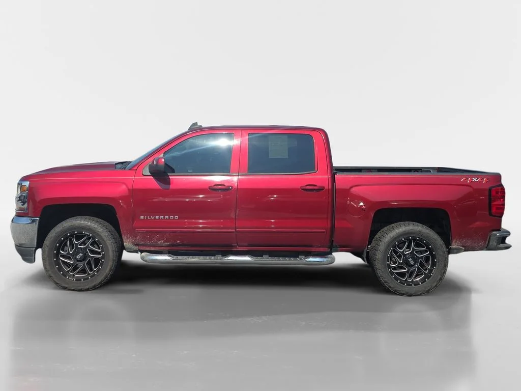 Used 2018 Cajun Red Tintcoat Chevrolet LT image 5