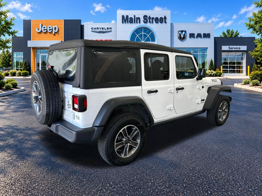 Used 2022 White Jeep Unlimited Willys image 5