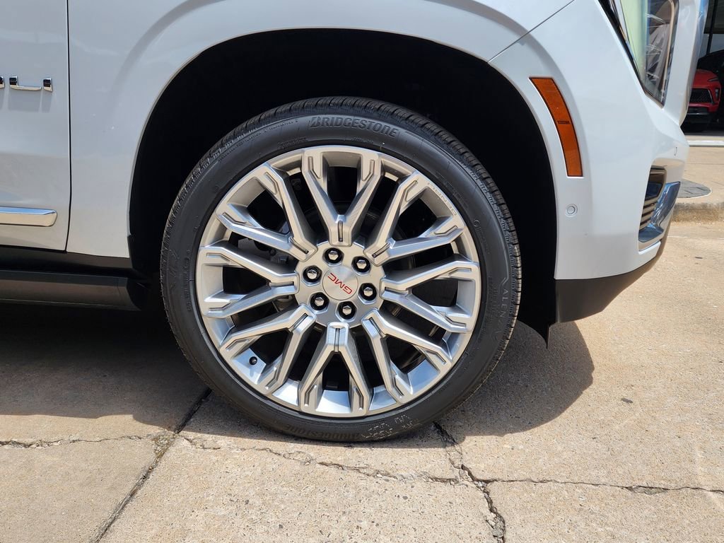 2026 GMC Yukon XL Denali - Photo 63