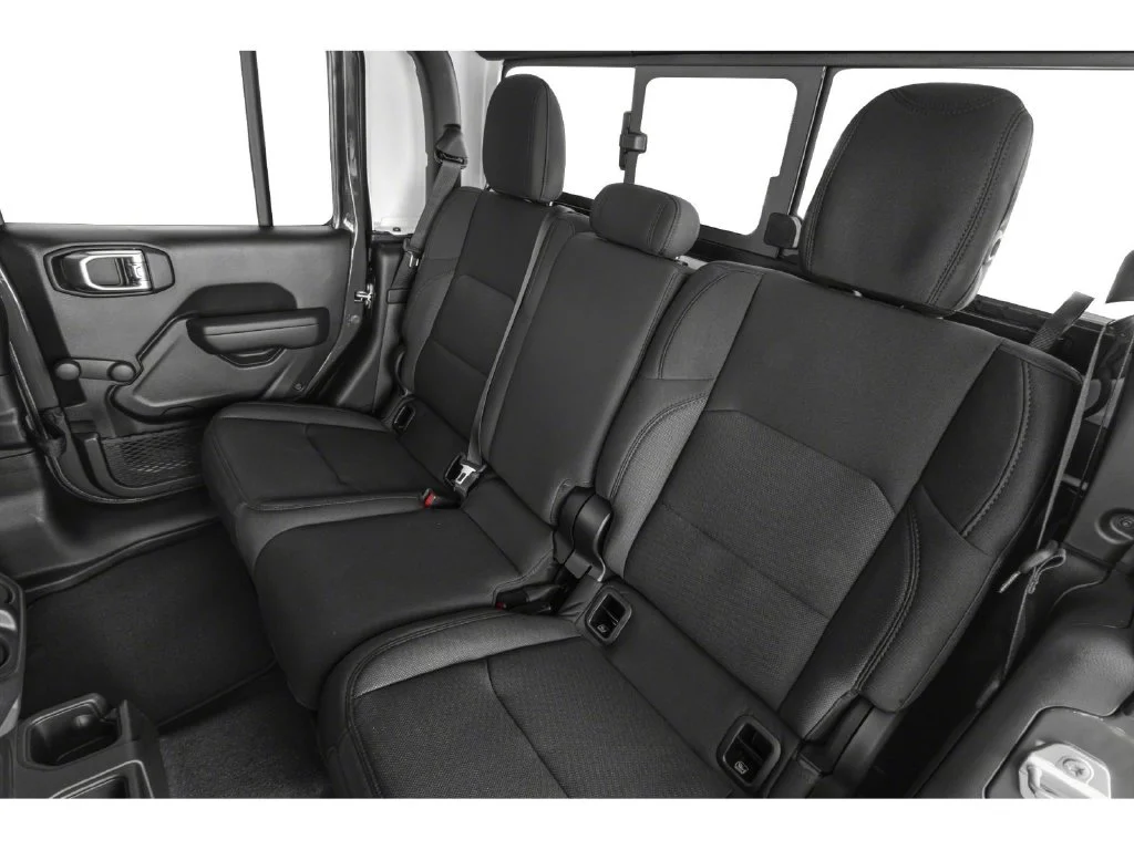 Used 2022 Green Jeep Willys image 8