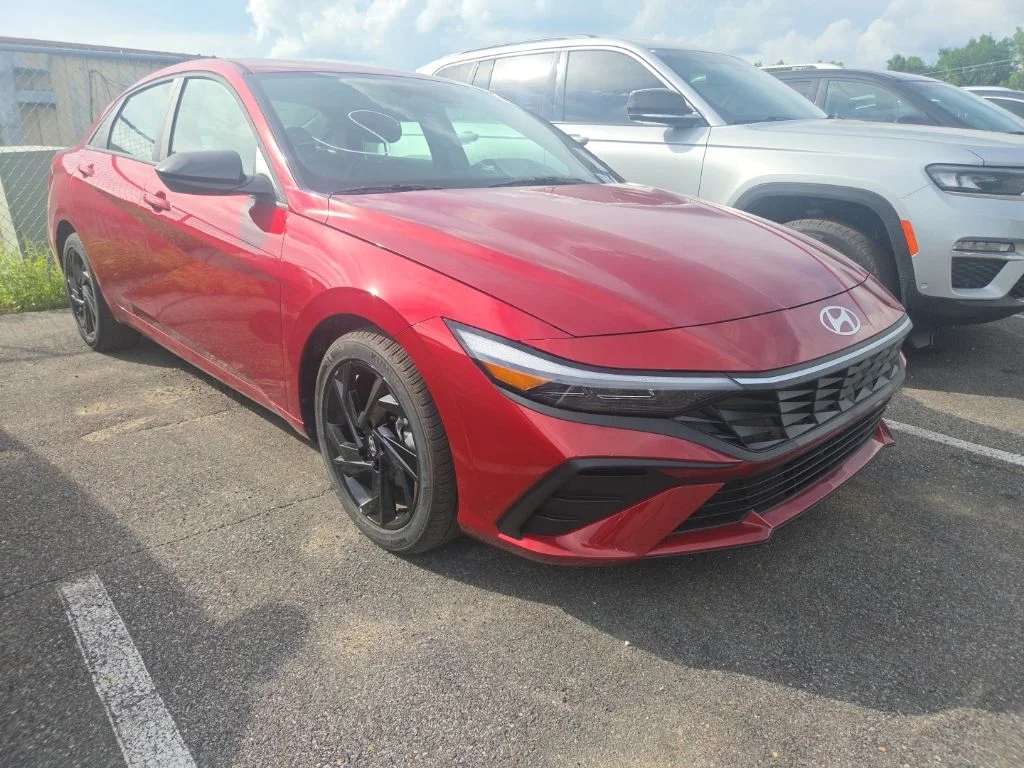 Certified Used 2026 Red Hyundai SEL Sport image 1