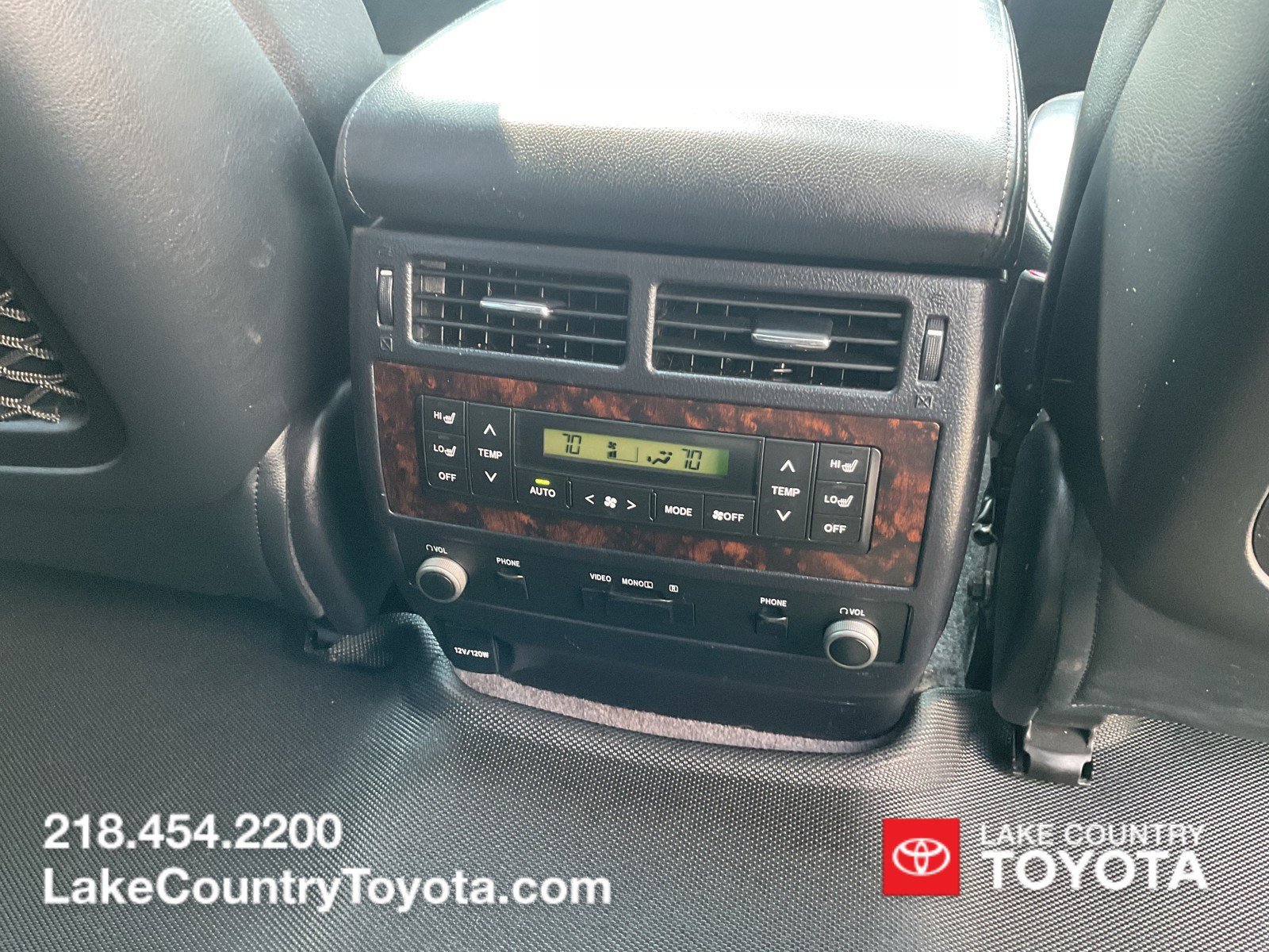 Used 2014 Silver Toyota Base image 18