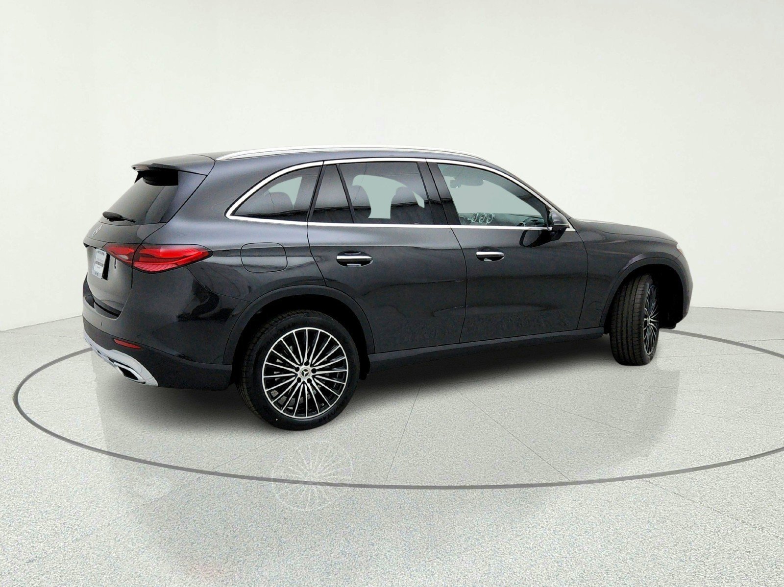 New 2026 Graphite Grey Metallic Mercedes-Benz GLC 300 SUV image 29