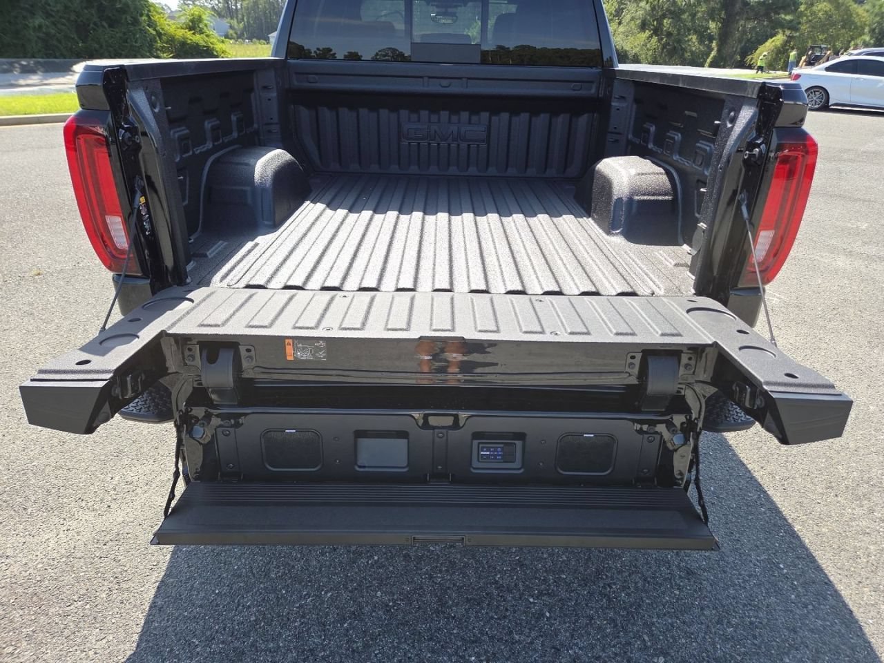 New 2026 Onyx Black GMC Denali Ultimate image 25