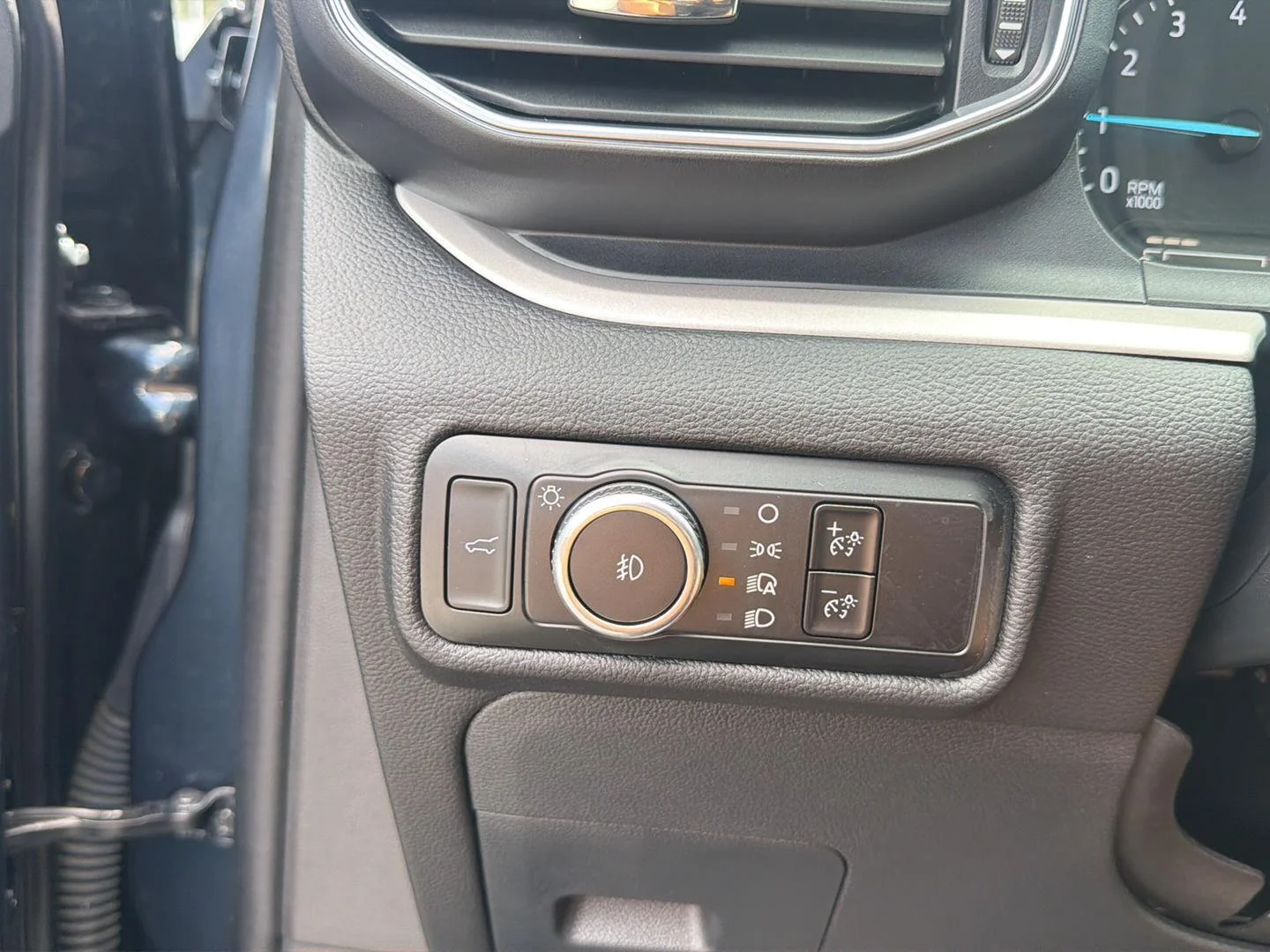 Used 2024 Stone Blue Metallic Ford XLT image 23