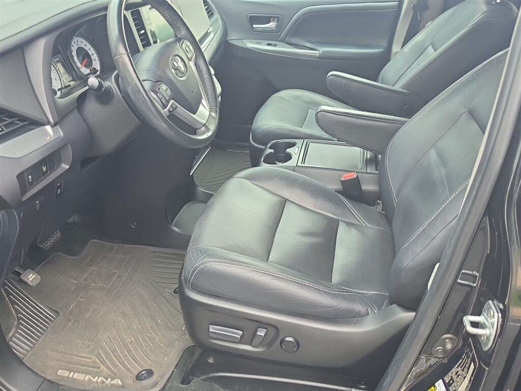 Used 2016 Midnight Black Metallic Toyota SE image 13