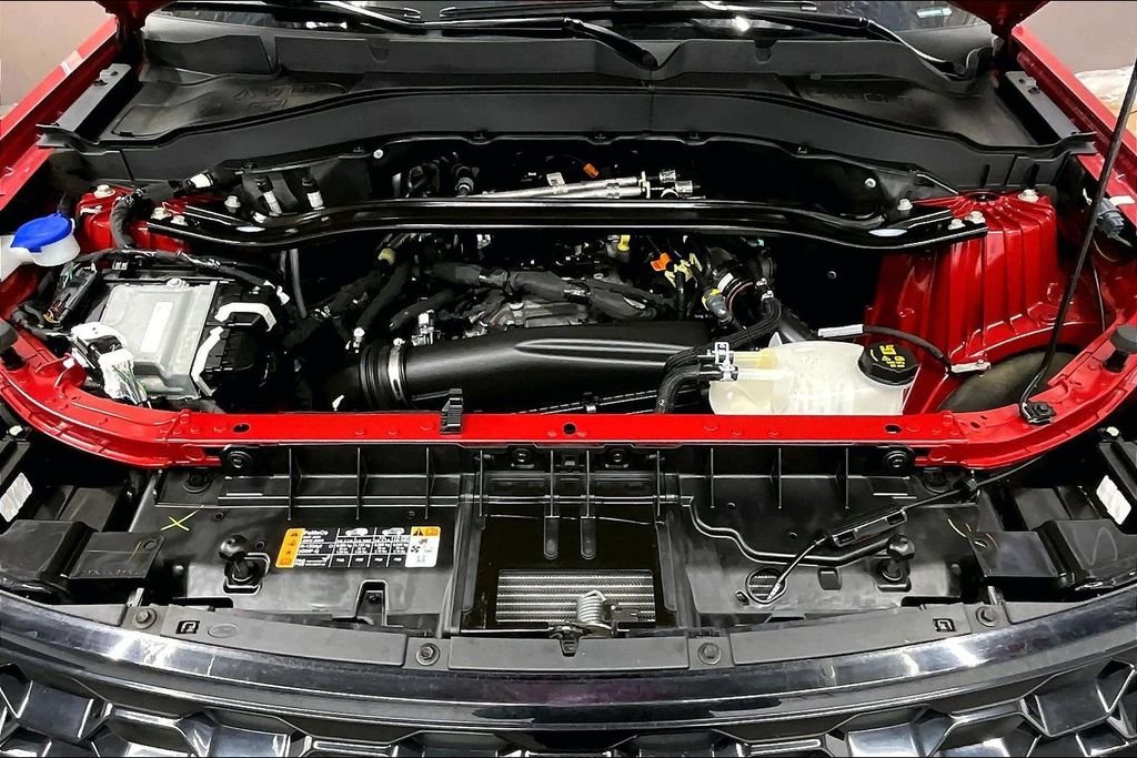 Used 2025 Red Metallic Ford ST-Line image 5